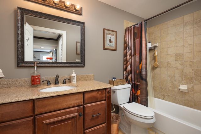 5774 SOLHEIM CUP DR, Haymarket, VA 20169