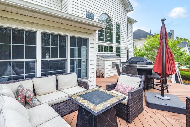 5774 SOLHEIM CUP DR, Haymarket, VA 20169