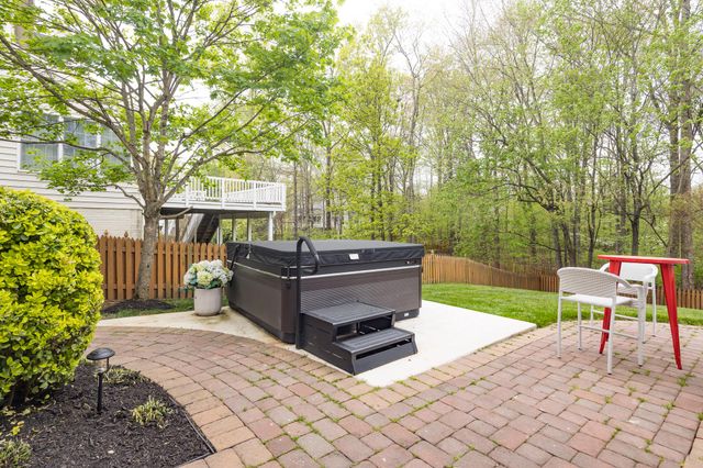 5774 SOLHEIM CUP DR, Haymarket, VA 20169