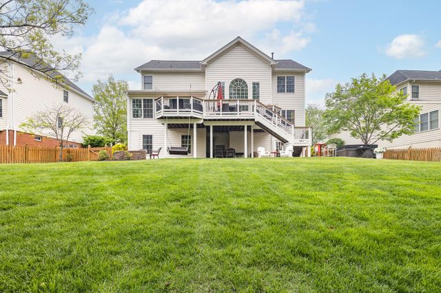 5774 SOLHEIM CUP DR, Haymarket, VA 20169