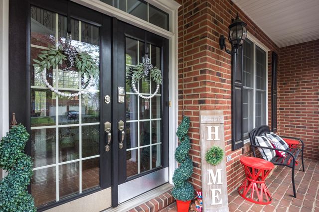 5774 SOLHEIM CUP DR, Haymarket, VA 20169