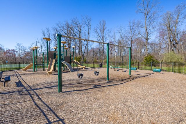 5774 SOLHEIM CUP DR, Haymarket, VA 20169