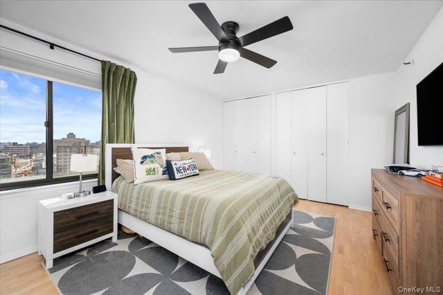 10 Cottage Place 12F, White Plains, NY 10601