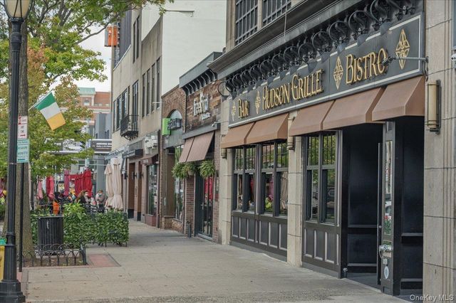 10 Cottage Place 12F, White Plains, NY 10601