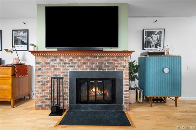 10 Cottage Place 12F, White Plains, NY 10601