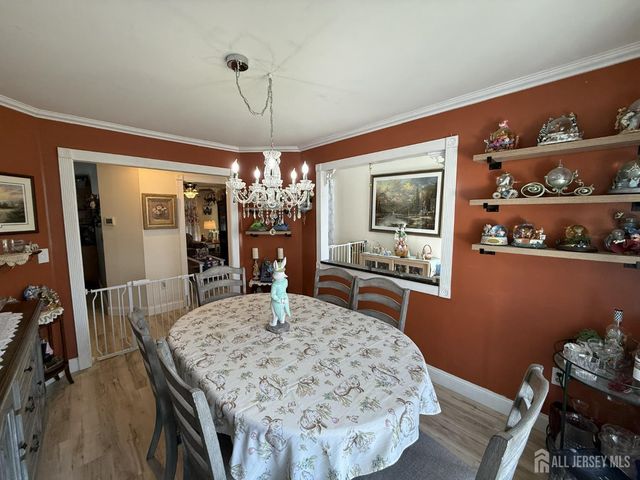 15 Sutton Place, Helmetta, NJ 08828