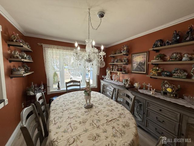 15 Sutton Place, Helmetta, NJ 08828