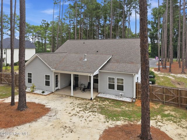 560 N Ridgecrest Street, Pinebluff, NC 28373