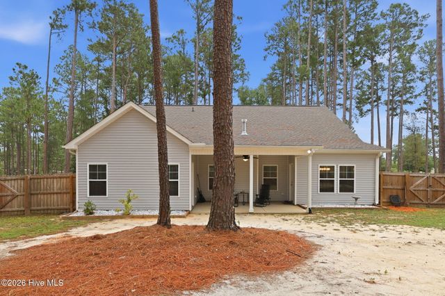 560 N Ridgecrest Street, Pinebluff, NC 28373