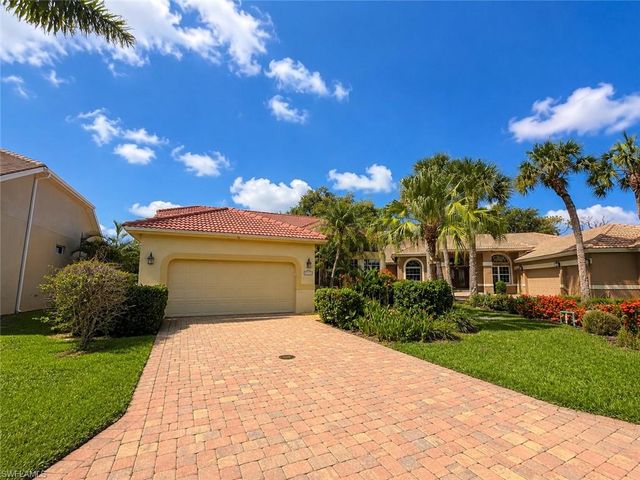 25151 Bay Cedar DR, Bonita Springs, FL 34134