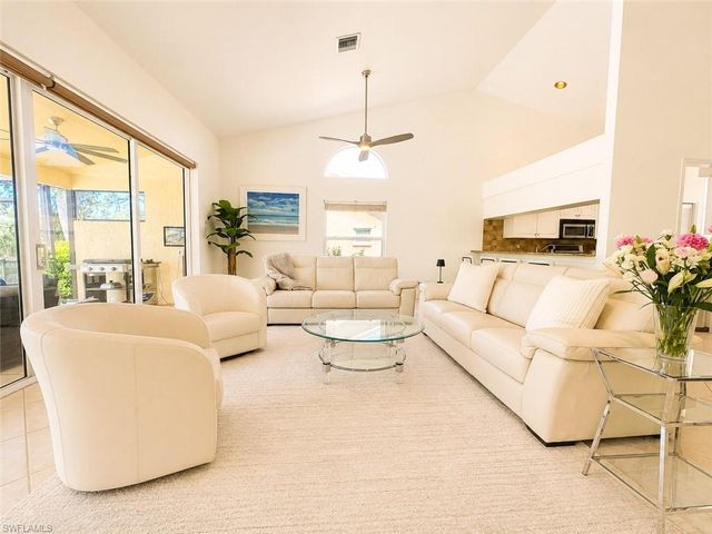 25151 Bay Cedar DR, Bonita Springs, FL 34134
