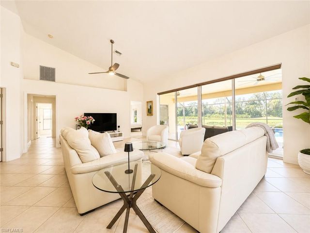 25151 Bay Cedar DR, Bonita Springs, FL 34134