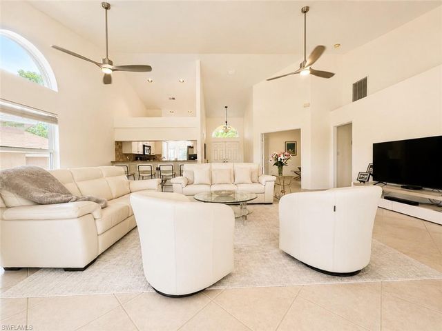25151 Bay Cedar DR, Bonita Springs, FL 34134