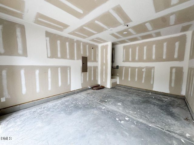 65 Kettle Creek Drive, Zebulon, NC 27597