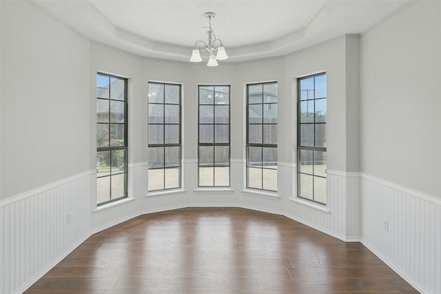 2305 Meadowlark Lane, Bedford, TX 76021