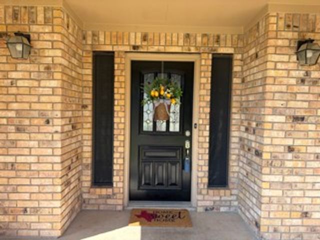 2305 Meadowlark Lane, Bedford, TX 76021