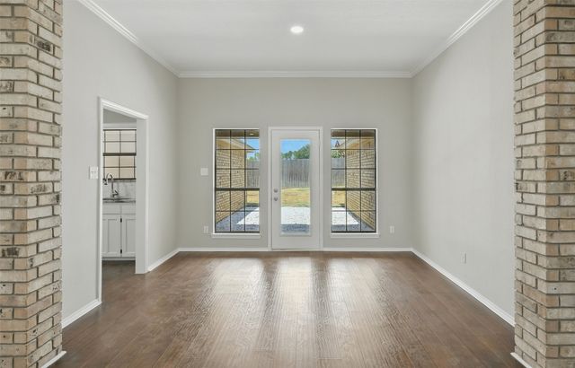 2305 Meadowlark Lane, Bedford, TX 76021