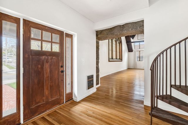 157 Beale Street 1, Quincy, MA 02170