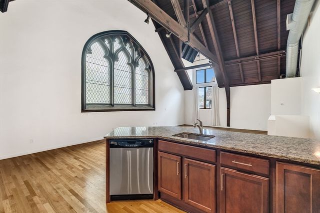 157 Beale Street 1, Quincy, MA 02170