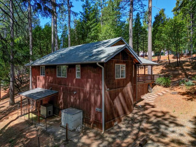 26000 Forest Knoll Ct, Pioneer, CA 95666