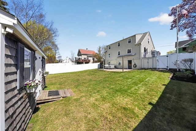 14 Granite St, Weymouth, MA 02188