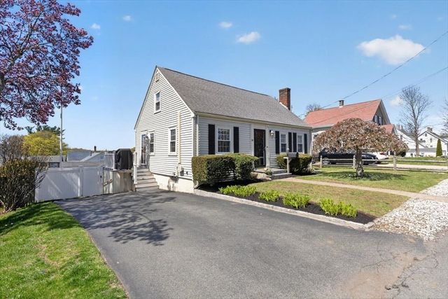 14 Granite St, Weymouth, MA 02188