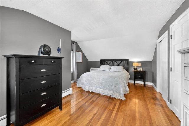 14 Granite St, Weymouth, MA 02188