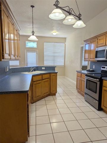 2604 Southern Hills Drive, Moore, OK 73160