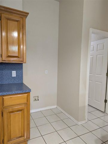 2604 Southern Hills Drive, Moore, OK 73160