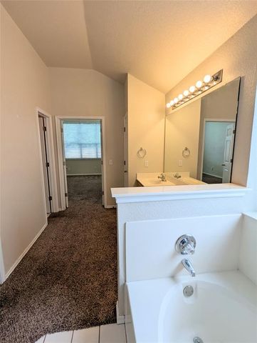 2604 Southern Hills Drive, Moore, OK 73160