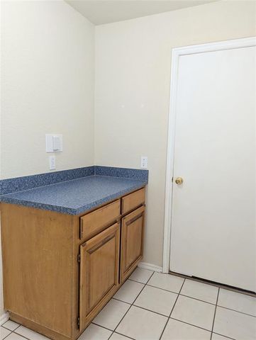 2604 Southern Hills Drive, Moore, OK 73160