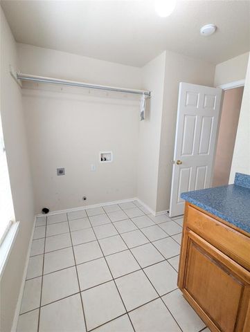 2604 Southern Hills Drive, Moore, OK 73160