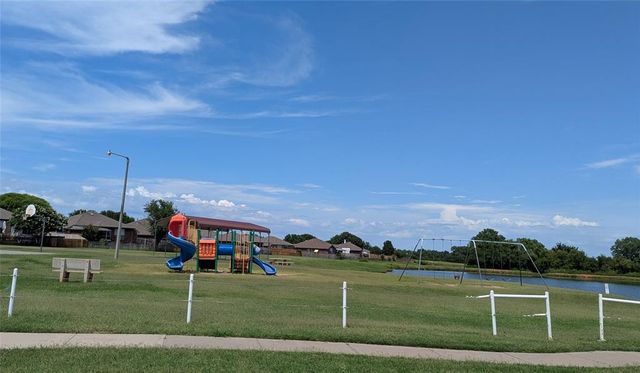 2604 Southern Hills Drive, Moore, OK 73160