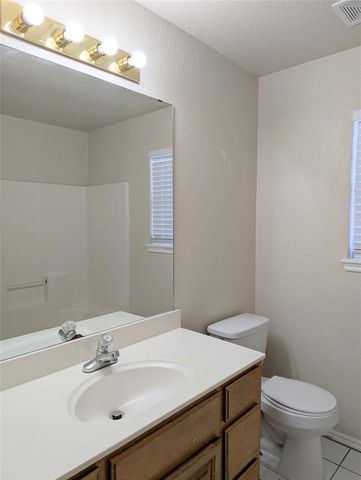 2604 Southern Hills Drive, Moore, OK 73160