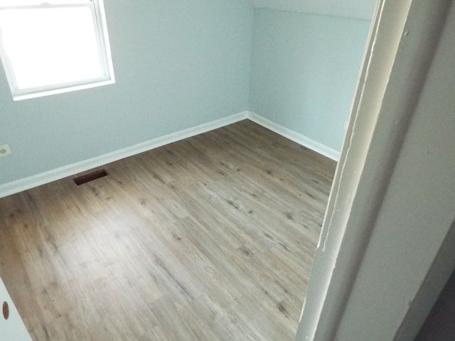 706 E 72nd Street, Chicago, IL 60619