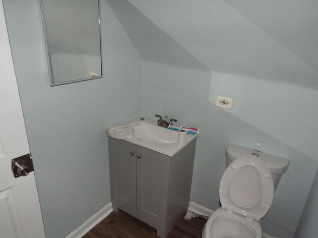 706 E 72nd Street, Chicago, IL 60619