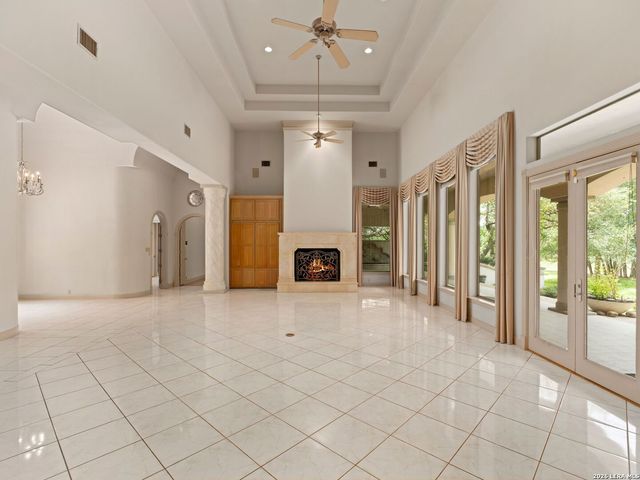 43 Champions Lane, San Antonio, TX 78257