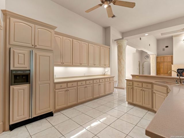 43 Champions Lane, San Antonio, TX 78257