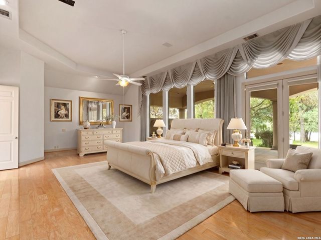 43 Champions Lane, San Antonio, TX 78257