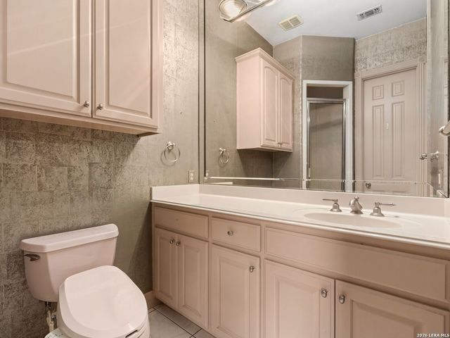 43 Champions Lane, San Antonio, TX 78257