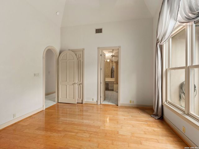 43 Champions Lane, San Antonio, TX 78257