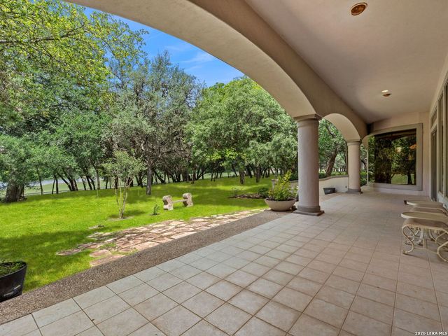 43 Champions Lane, San Antonio, TX 78257