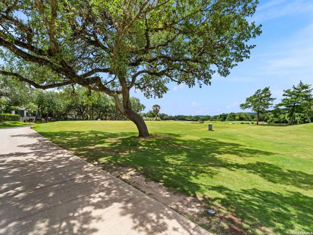 43 Champions Lane, San Antonio, TX 78257