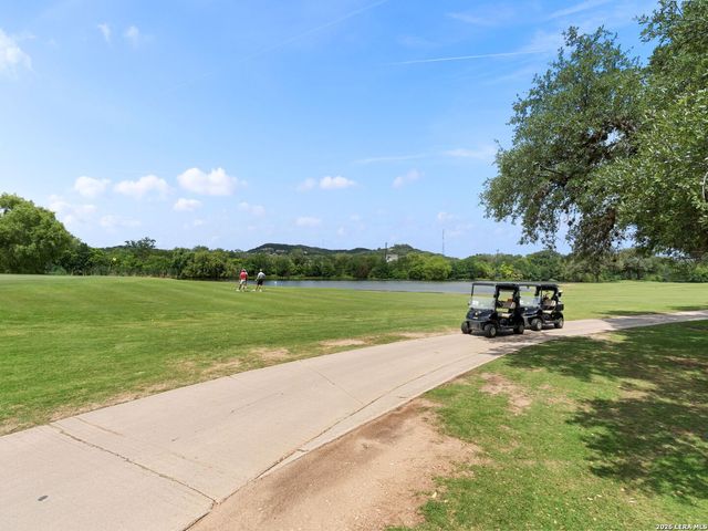 43 Champions Lane, San Antonio, TX 78257