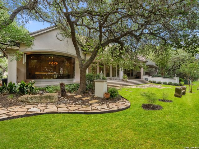 43 Champions Lane, San Antonio, TX 78257