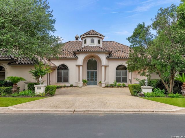 43 Champions Lane, San Antonio, TX 78257