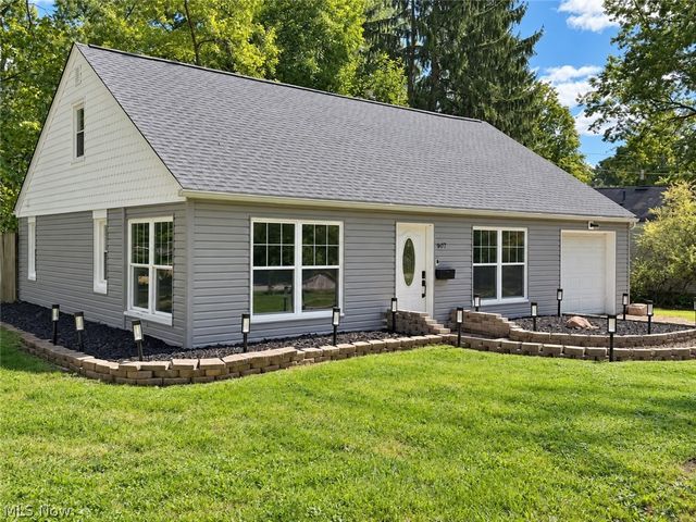 3679 Sanford Avenue, Stow, OH 44224