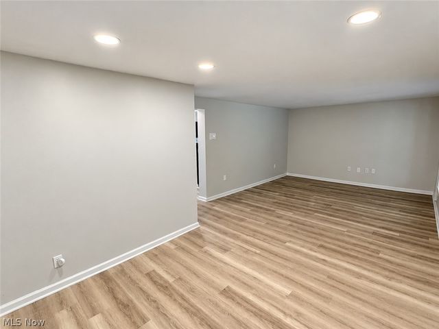 3679 Sanford Avenue, Stow, OH 44224