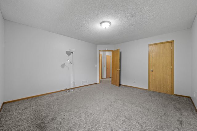 7553 Wedgewood Way N, Maple Grove, MN 55311