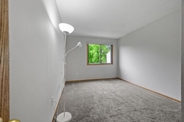 7553 Wedgewood Way N, Maple Grove, MN 55311